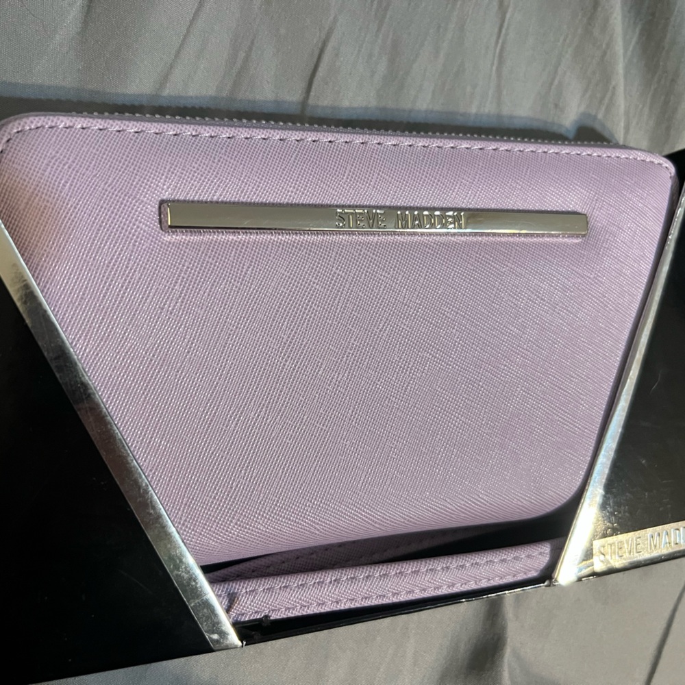 Steve Madden Light Purple Wallet Wristlet